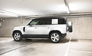 Vehicle image LAND ROVER Defender 110 3.0 I6 First Edition