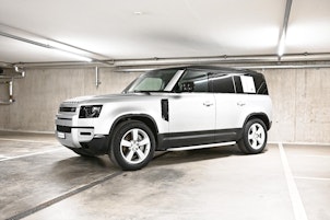 Vehicle image LAND ROVER Defender 110 3.0 I6 First Edition