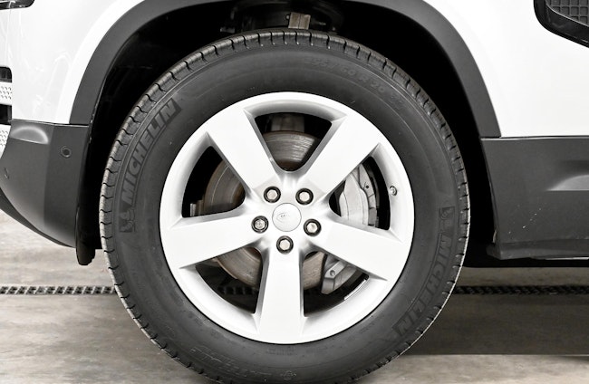 Vehicle image 14 Vehicle image 14