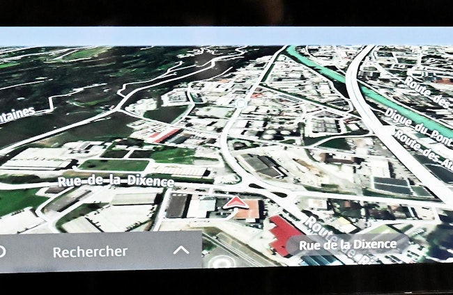 Vehicle image 5 Vehicle image 5