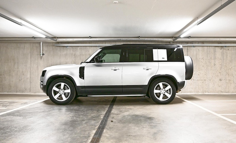 Vehicle image LAND ROVER DEFENDER