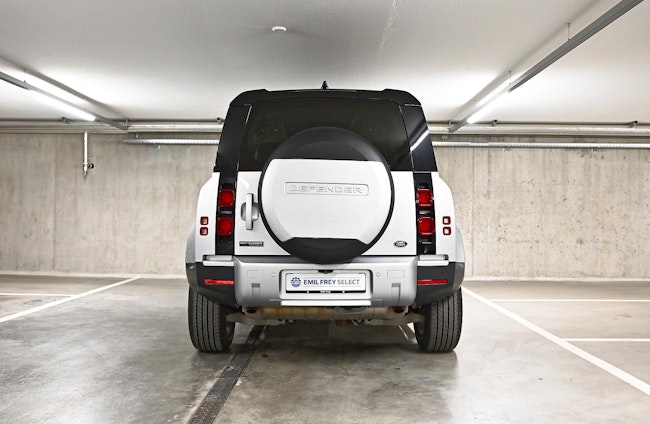 Vehicle image 17 Vehicle image 17