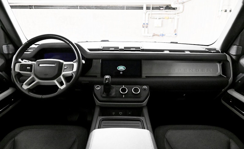 Vehicle image LAND ROVER DEFENDER