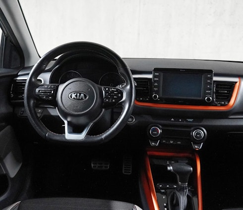 Vehicle image 4 Vehicle image 4