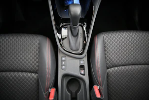 immagine del veicolo TOYOTA Yaris 1.5 VVT-i HSD Premiere Edition