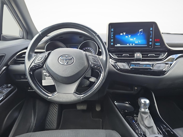 Vehicle image TOYOTA C-HR