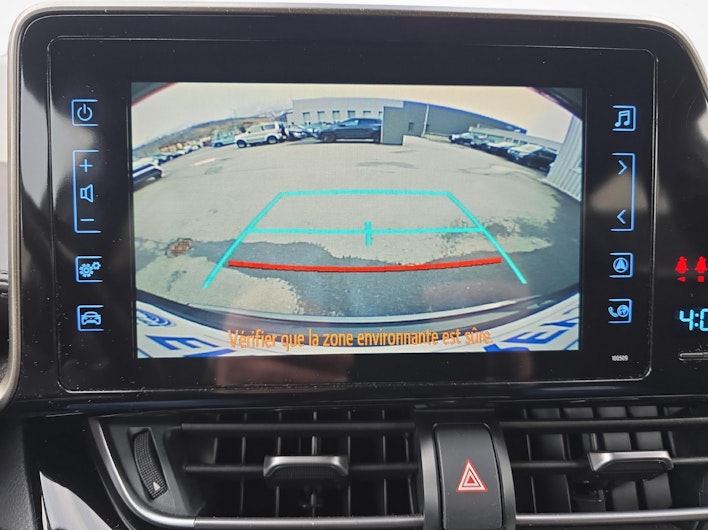 Vehicle image TOYOTA C-HR