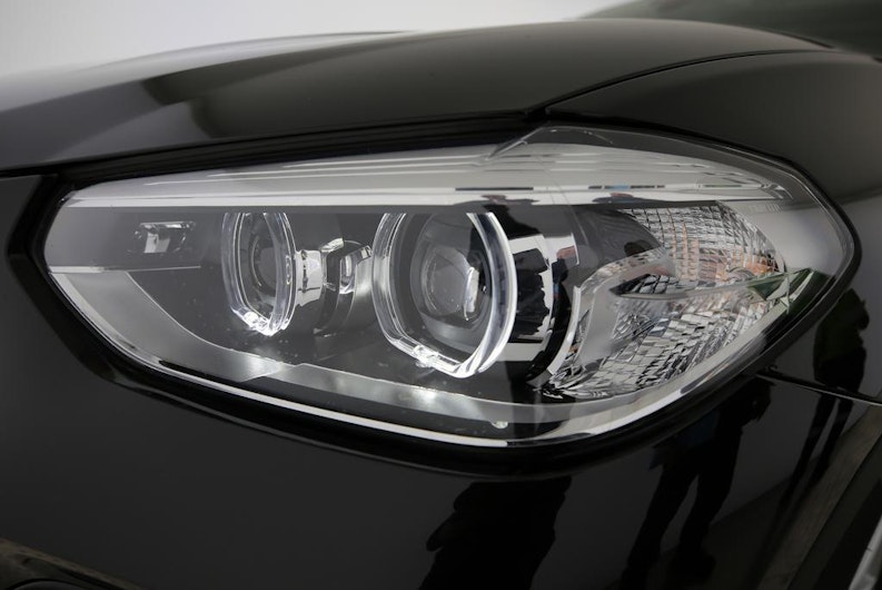 Vehicle image BMW X4