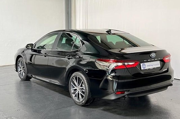 Toyota Camry 2.5 HSD Business 6