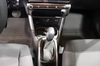 https://vehicle.imgix.net/1179386/16c3a12c-c6c9-41fd-bcd5-72000965cb5f.JPG