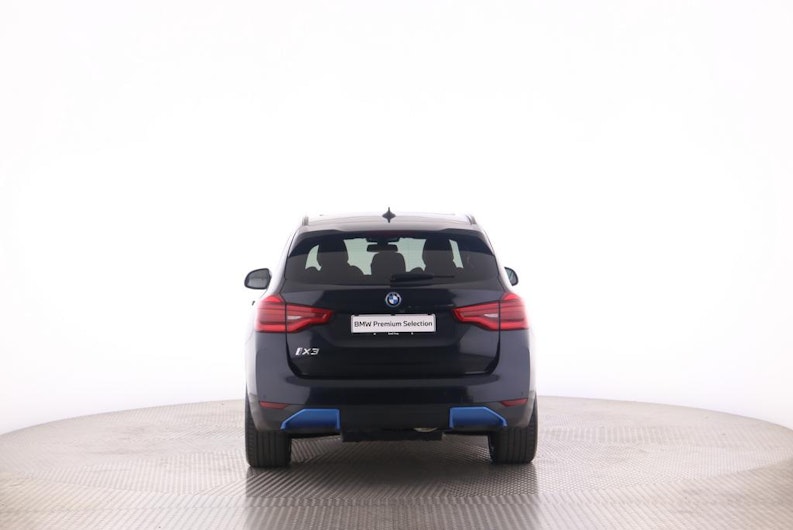 Vehicle image BMW iX3