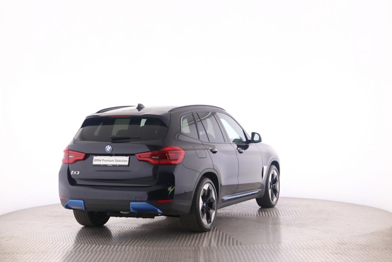 Vehicle image BMW iX3