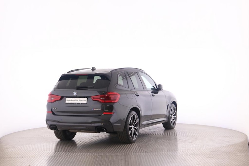 Vehicle image BMW X3