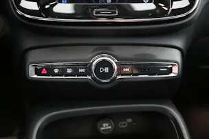 Volvo XC40 P8 Twin R-Design AWD
