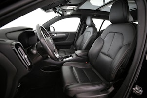 Vehicle image VOLVO XC40 P8 Twin R-Design AWD