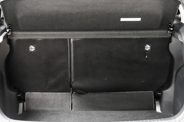 Vehicle image 14 Vehicle image 14