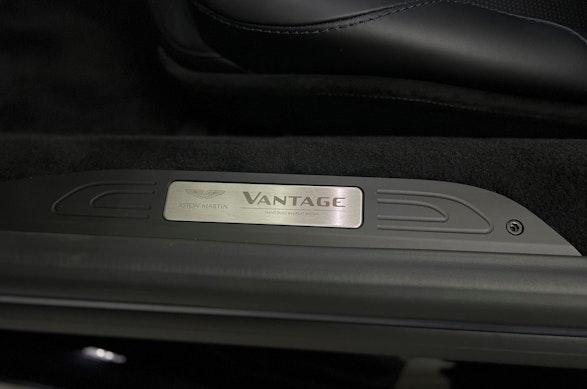 ASTON MARTIN V8 Vantage Coupé 4.0 V8 Bi-Turbo 10