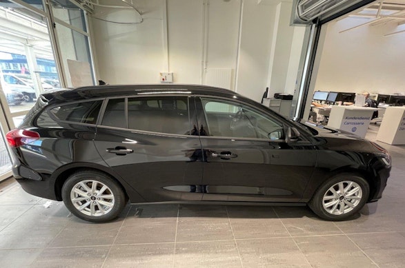 FORD Focus Station Wagon 1.0i EcoB Hybrid 125 Cool & Connect 3