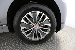 Vehicle image JAGUAR I-Pace EV400 SE AWD