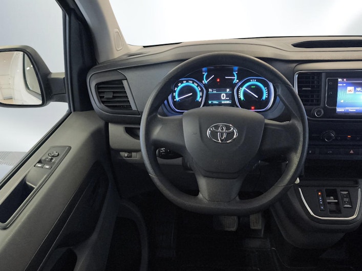 Vehicle image TOYOTA PROACE