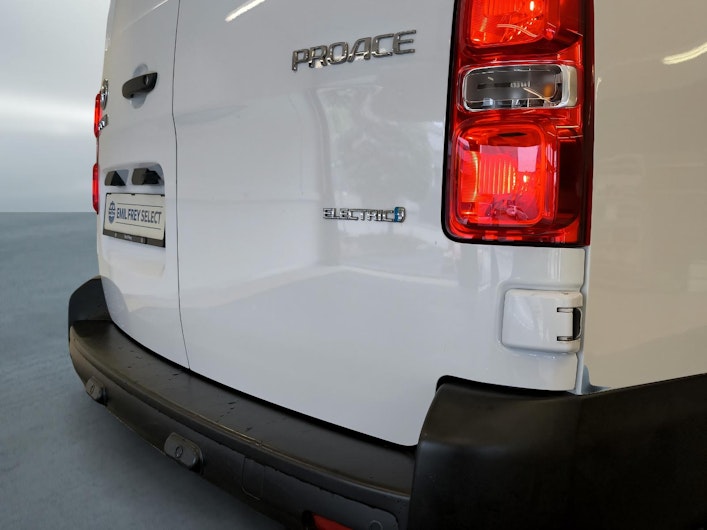 Vehicle image TOYOTA PROACE