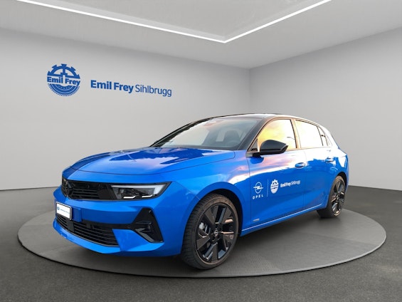 First vehicle image First vehicle image