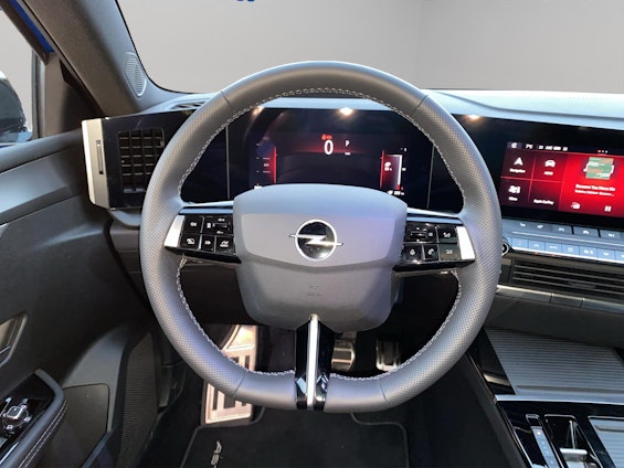 Vehicle image 6 Vehicle image 6