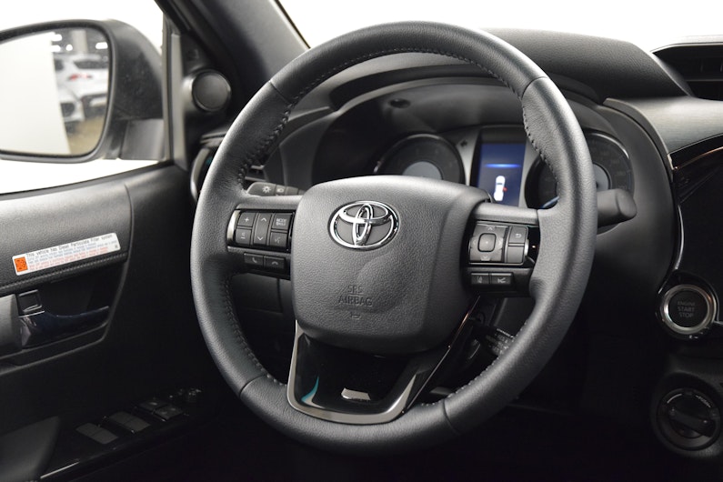 Vehicle image TOYOTA HI-LUX