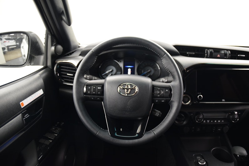 Vehicle image TOYOTA HI-LUX