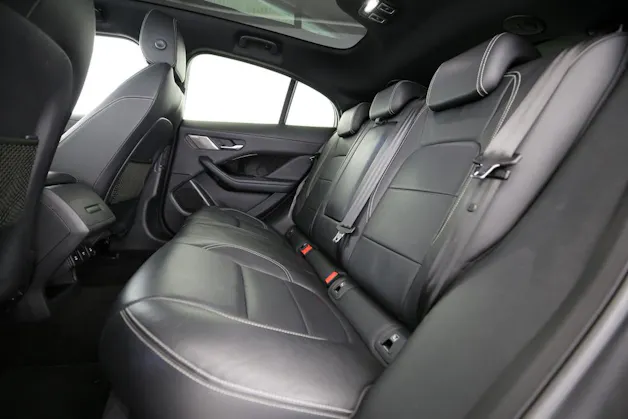 Jaguar I-Pace EV400 SE AWD