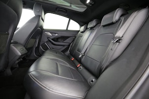 Vehicle image JAGUAR I-Pace EV400 SE AWD