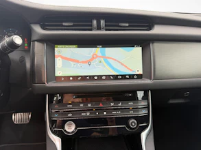 https://vehicle.imgix.net/144316/1f6ea928-ba19-407e-ae92-ad6186345fff.jpg