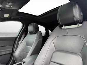 Fahrzeugbild JAGUAR XF 2.0 T 300 Chequered Flag AWD