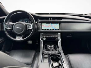 https://vehicle.imgix.net/144316/2248004d-24f5-4e87-9463-38bfb67e15fa.jpg