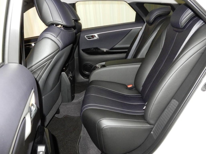 Vehicle image TOYOTA MIRAI