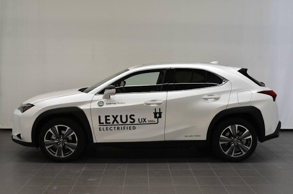 LEXUS UX 300e Excellence 2