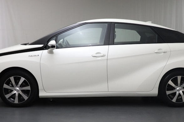 Toyota Mirai Fuel Cell Premium 3