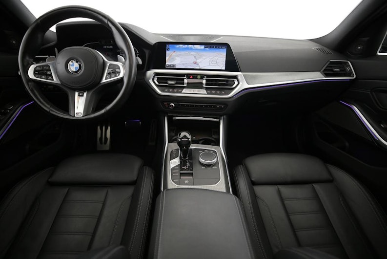 Vehicle image BMW 3 SERIES