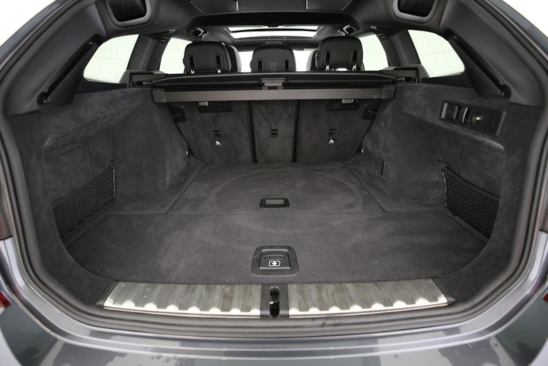 Vehicle image BMW 3 SERIES