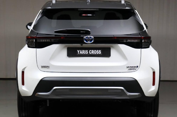 Toyota Yaris Cross 1.5 VVT-i HSD Adventure AWD-i 7