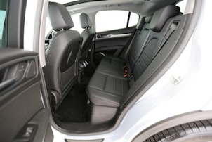 Vehicle image ALFA ROMEO Stelvio 2.0 Q4 Sprint