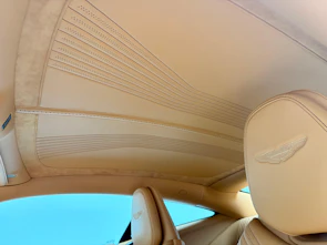 Fahrzeugbild ASTON MARTIN DB11 Coupé 5.2 V12 Bi-Turbo Launch Ed.