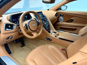 Fahrzeugbild ASTON MARTIN DB11 Coupé 5.2 V12 Bi-Turbo Launch Ed.