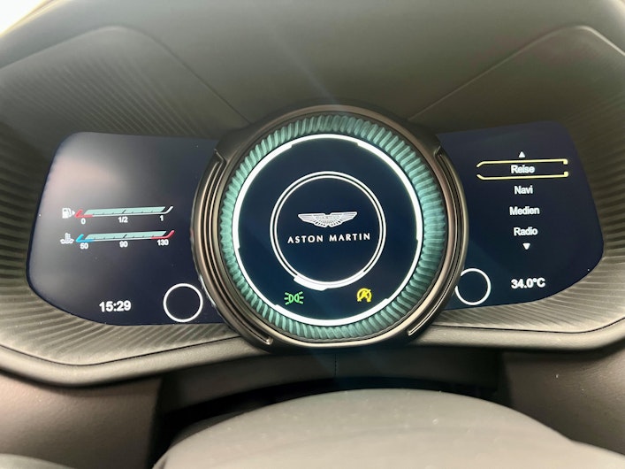 Vehicle image ASTON MARTIN DB11