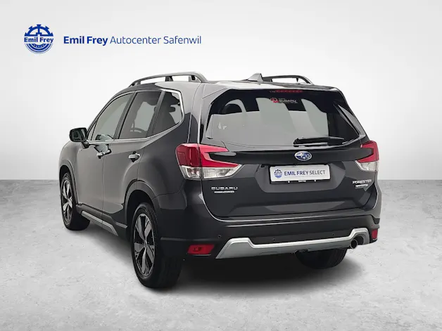 Subaru Forester Station 2.0i e-Boxer Luxury