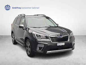 Subaru Forester Station 2.0i e-Boxer Luxury