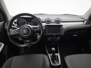 https://vehicle.imgix.net/213426/c6436534-2c26-412d-bca4-2647e64e16e8.jpg