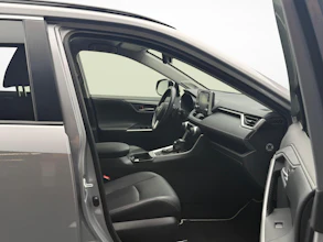 https://vehicle.imgix.net/216928/19bfb631-1995-49b9-ae31-5aa3abba7119.jpg