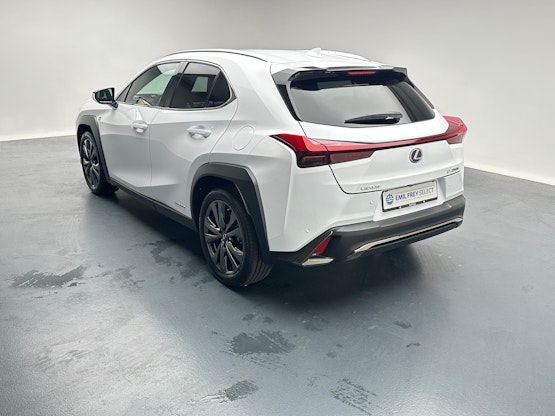 Vehicle image 10