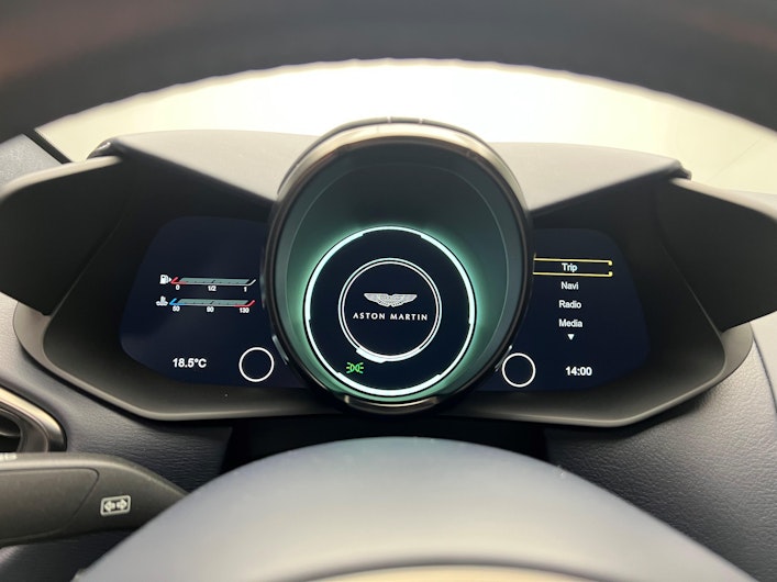 Vehicle image ASTON MARTIN V12 Vantage